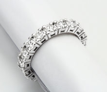 Load image into Gallery viewer, טבעת איטרניטי משובצת יהלומי מעבדה 2 קראט - זהב 14k