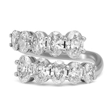 Load image into Gallery viewer, טבעת חצי איטרניטי דו צדדית 3.8 קראט יהלומי מעבדה בחיתוך אובלי מדורגים זהב 14 קראט