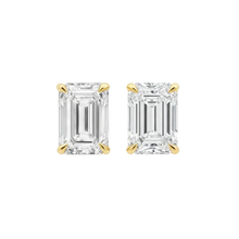 Load image into Gallery viewer, עגילי סוליטר משובצים ביהלום מעבדה אמרלד - זהב 14k